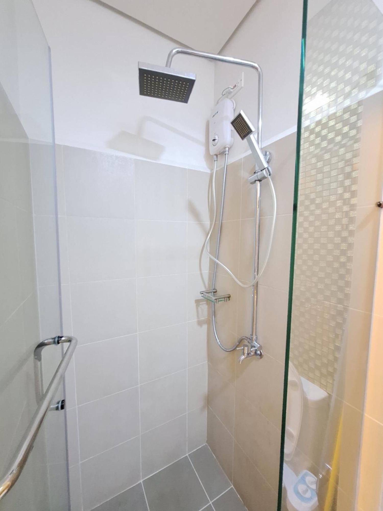 Coast Stay By J 40Th Floor Penthouse Манила Екстериор снимка