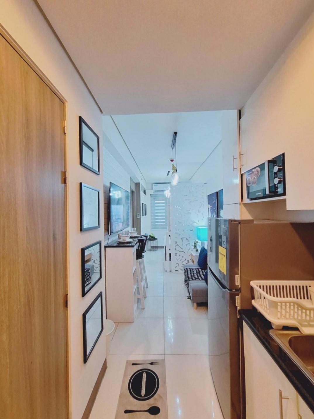 Coast Stay By J 40Th Floor Penthouse Манила Екстериор снимка