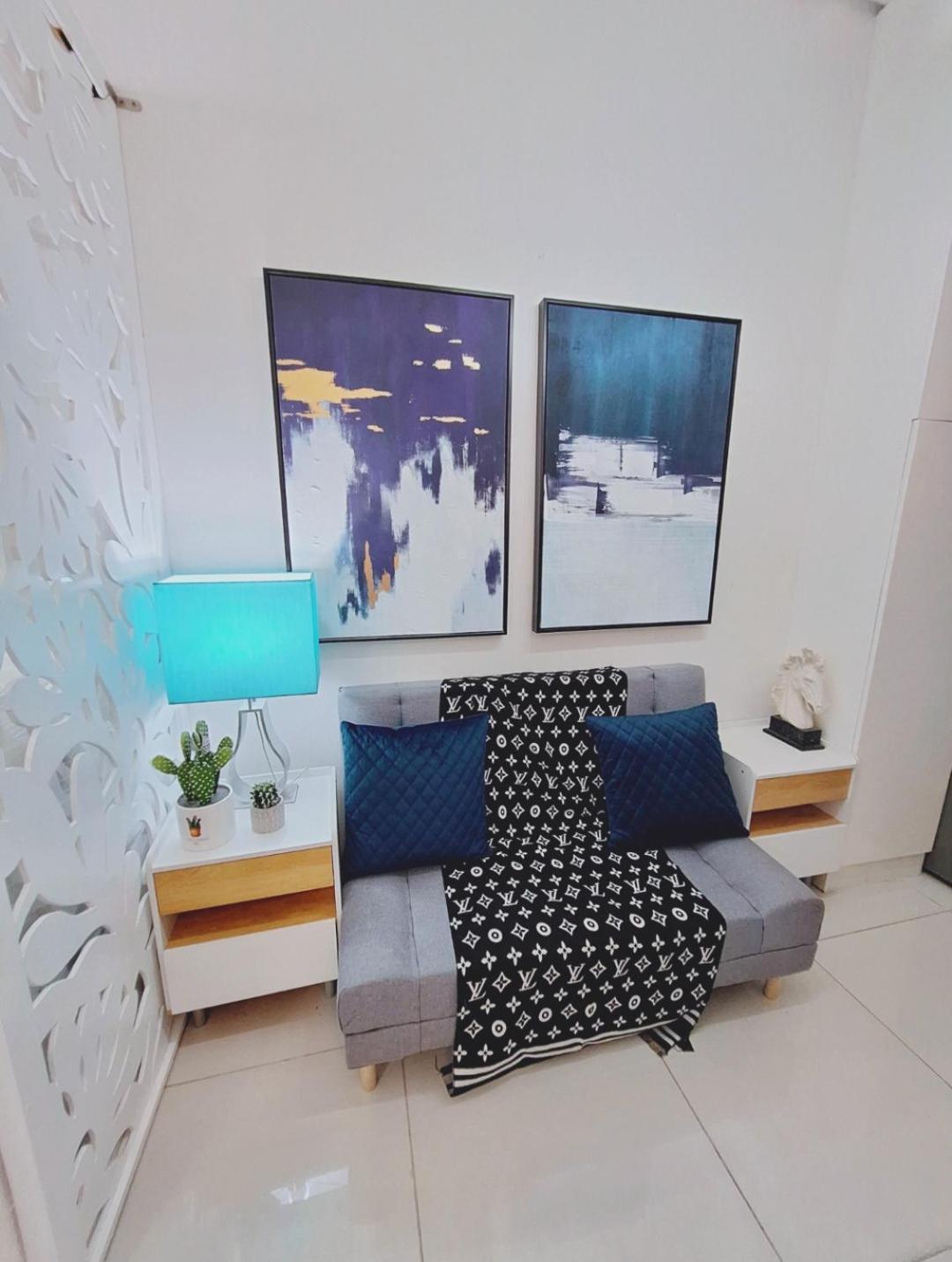 Coast Stay By J 40Th Floor Penthouse Манила Екстериор снимка